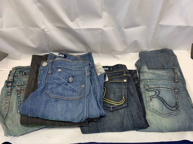 lot 68 image: Lot of 6 Pair Rock n Republic Jeans