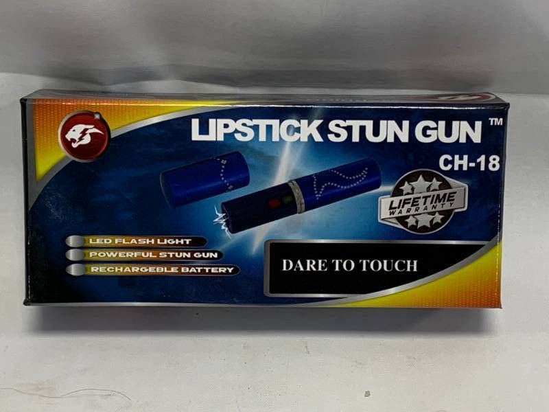 lot 71 image: Lipstick Stun Gun with LED Flashlight