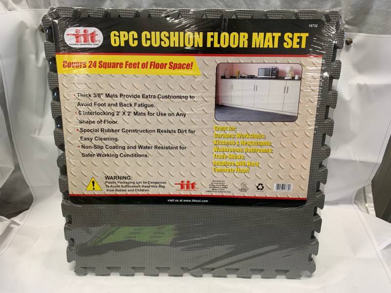 lot 75 image: 6pc Shop Gym Garage Floor Mat Set