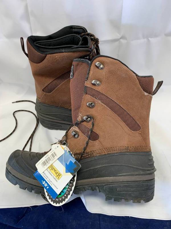 lot 32 image: 2 Left Footed Warm Winter Boots Size 12