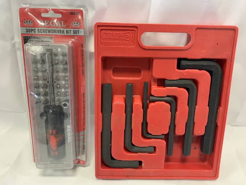 lot 124 image: 30 Piece Screwdriver Set & 6 pc Allen Set