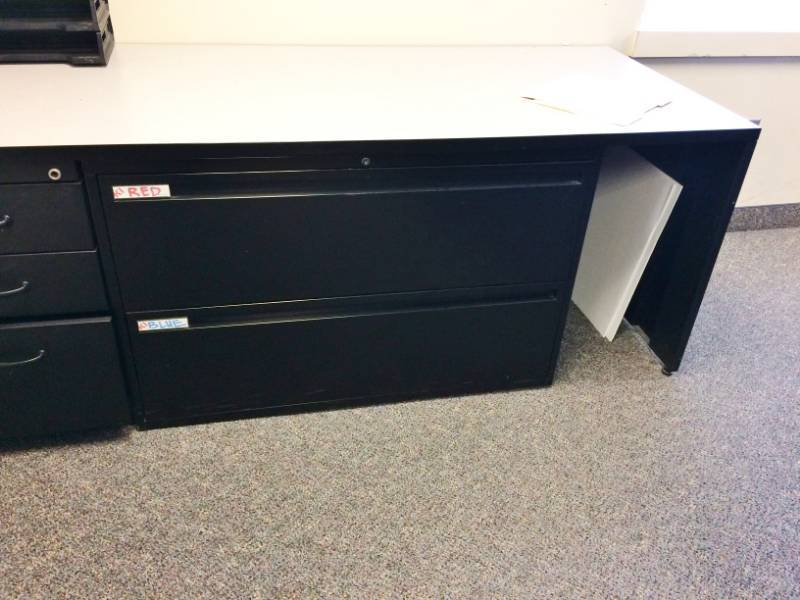 lot 110 image: HIGH QUALITY STEELCASE&nbspOffice Desk With 3 Drawer Filing Cabinet - Includes 2 Drawer Lateral Filing Cabinet - Excellent Condition