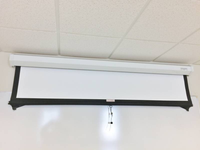 lot 127 image: Da-Lite Model C 72 Wall Mount Projection Screen for Large Conference & Training Rooms - Excellent Condition