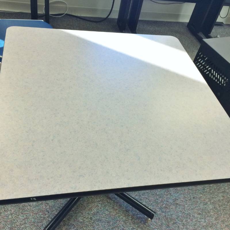 lot 145 image: HIGH QUALITY STEELCASE&nbspSquare Classroom Table - Excellent Condition
