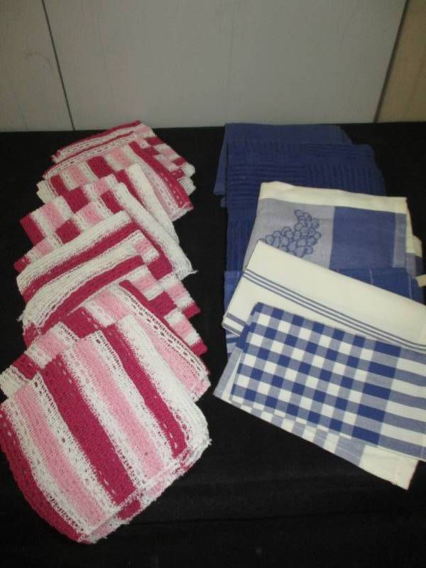 Unused Kitchen washclothes and towels