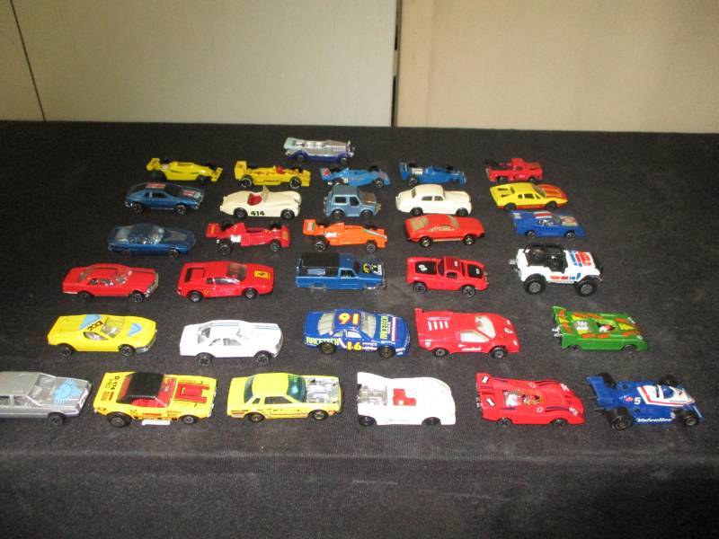 Various Hotwheel cars