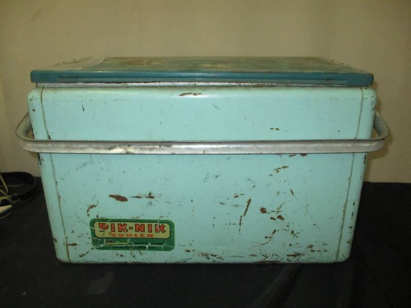 Vintage PIK-NIK Cooler whinged cover