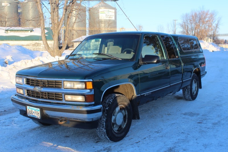 lot 3392 image: 1996 Chevrolet K1500 Silverado 4x4 - 2 Owner -