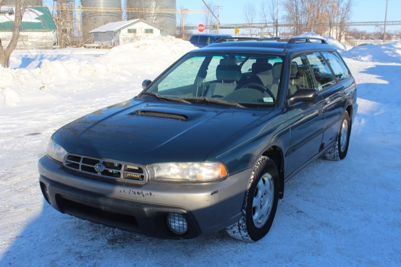lot 3396 image: 1997 Subaru Legacy Outback AWD