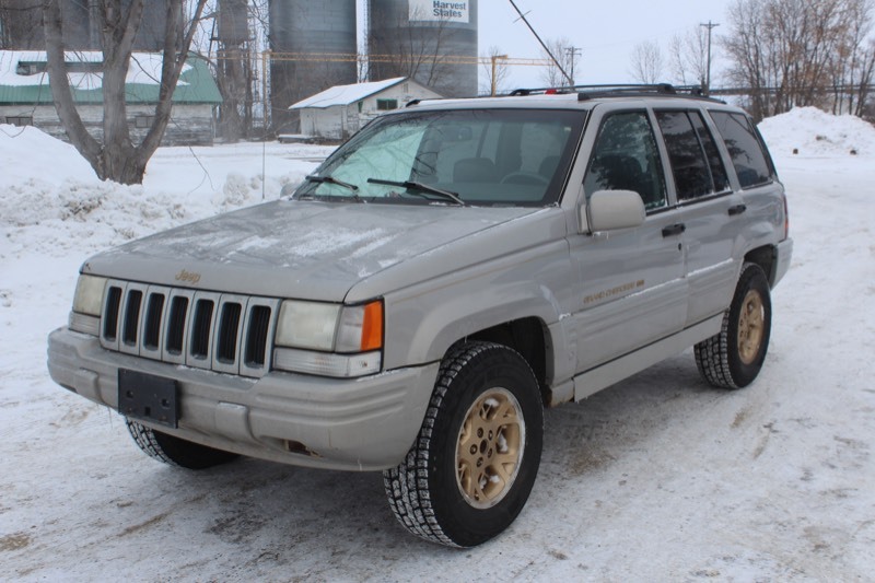 lot 3399 image: 1997 Jeep Grand Cherokee Limited 4x4