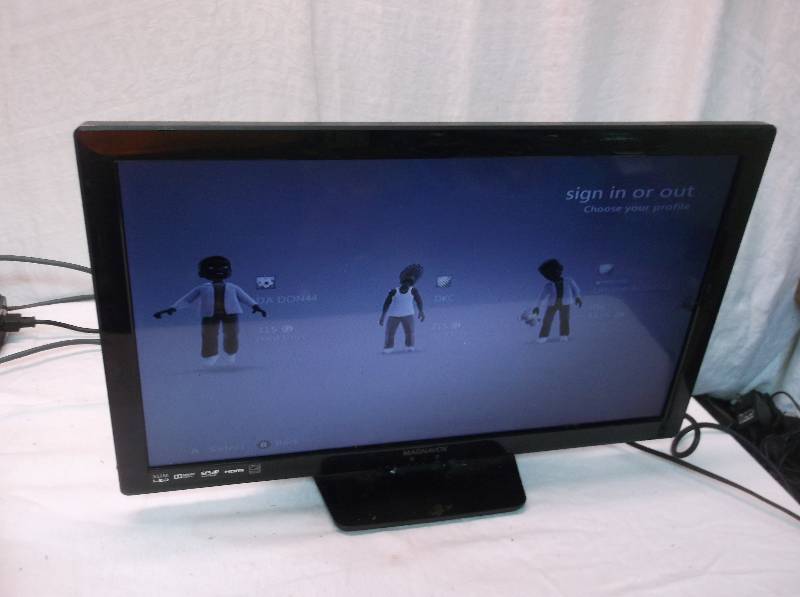 lot 1 image: Magnavox