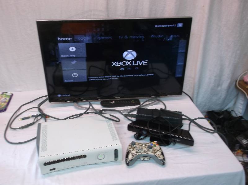 lot 3 image: XBOX 360