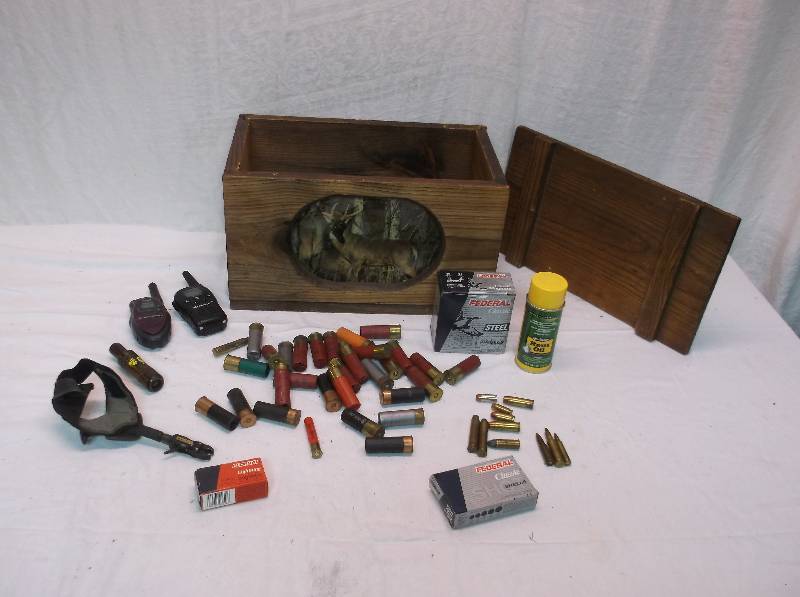 lot 19 image: Ammo Box