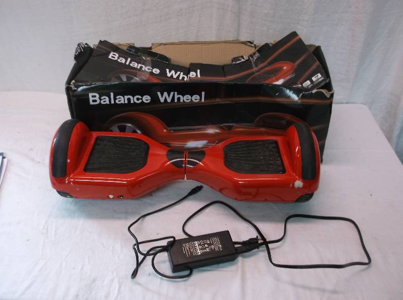 lot 21 image: Hover Board