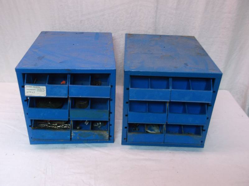 lot 27 image: Storage Organizer