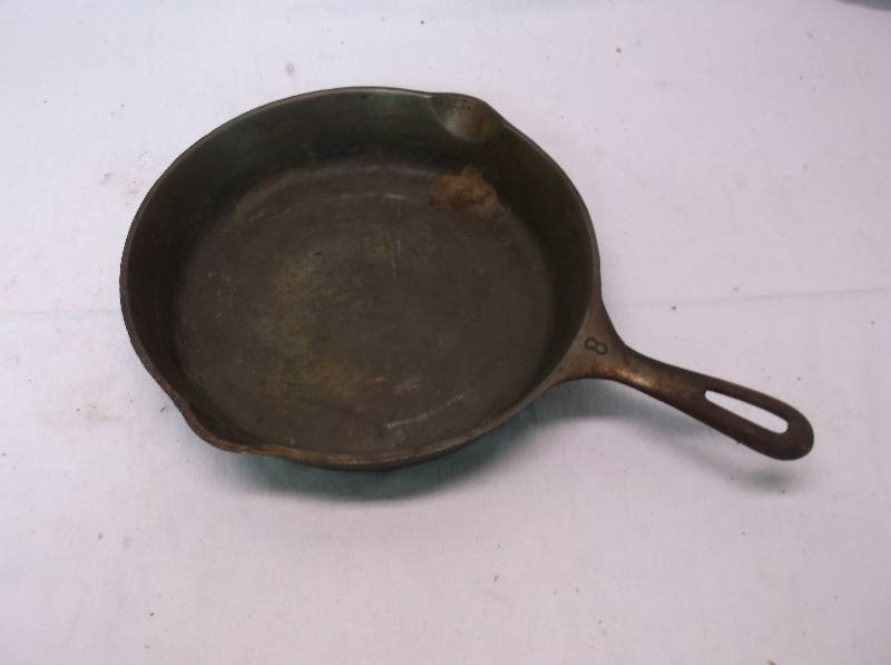 lot 35 image: Cast Iron