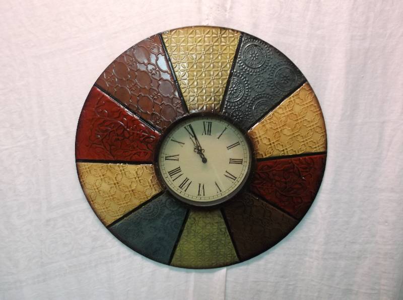 lot 49 image: Wall Clock