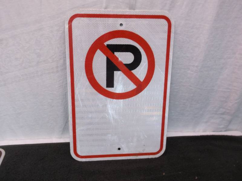 lot 77 image: Metal Sign