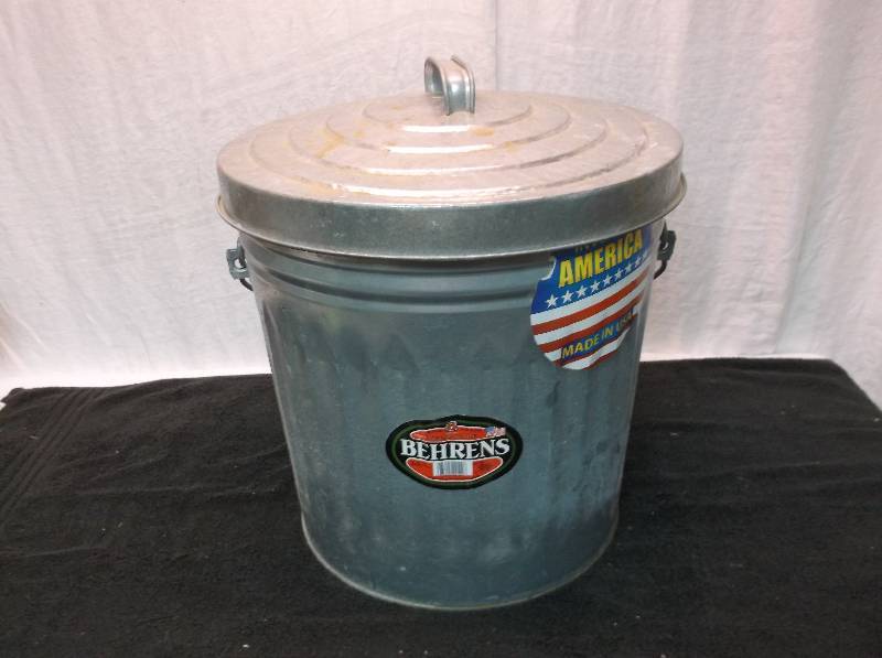 lot 95 image: Can