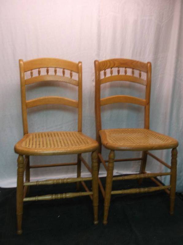 lot 118 image: Chairs