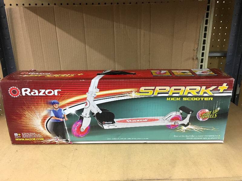 Razor Spark Scooter, Retail $39.99