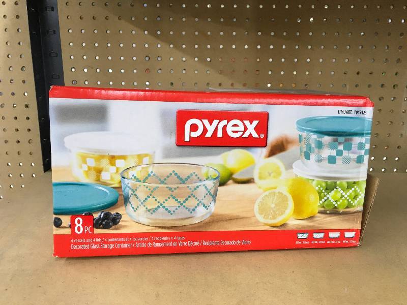 Pyrex 8PC Food Storage, Retail $14.99