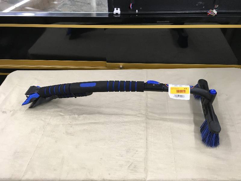 Hopkins Snow Brush, Retail $14.99
