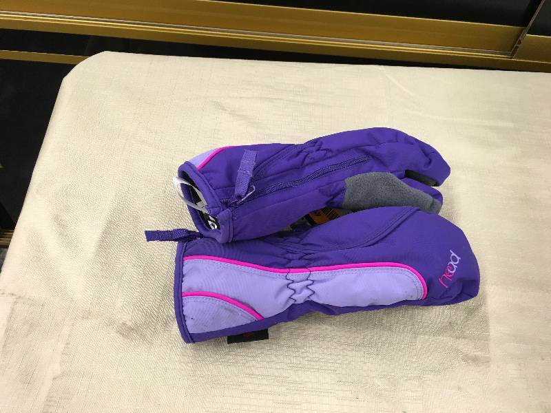 Head Jr. Ski Mitten, Retail $8.99