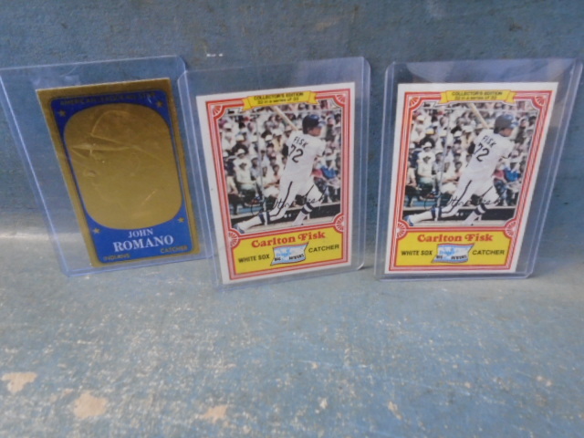 lot 45 image: Vintage John Romano and Carlton Fisk Baseball Cards
