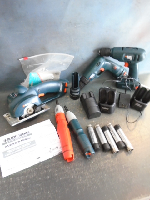 lot 49 image: Black & Decker VersaPak Tools