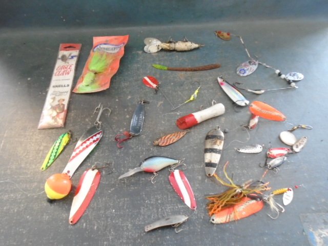 lot 50 image: Assorted Fishing Lures