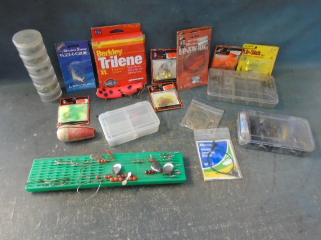 lot 54 image: Assorted Fishing Tackle