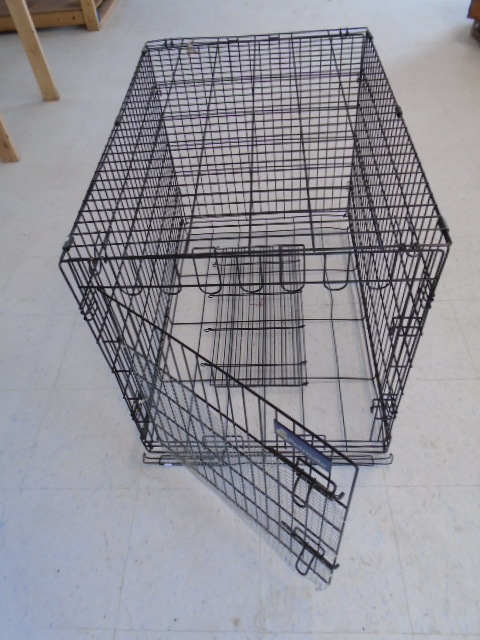lot 69 image: Wire Dog Crate