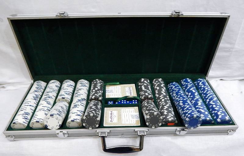 lot 60 image: 500 Chip Aluminum Poker Chip Case with Playing Cards and Dice