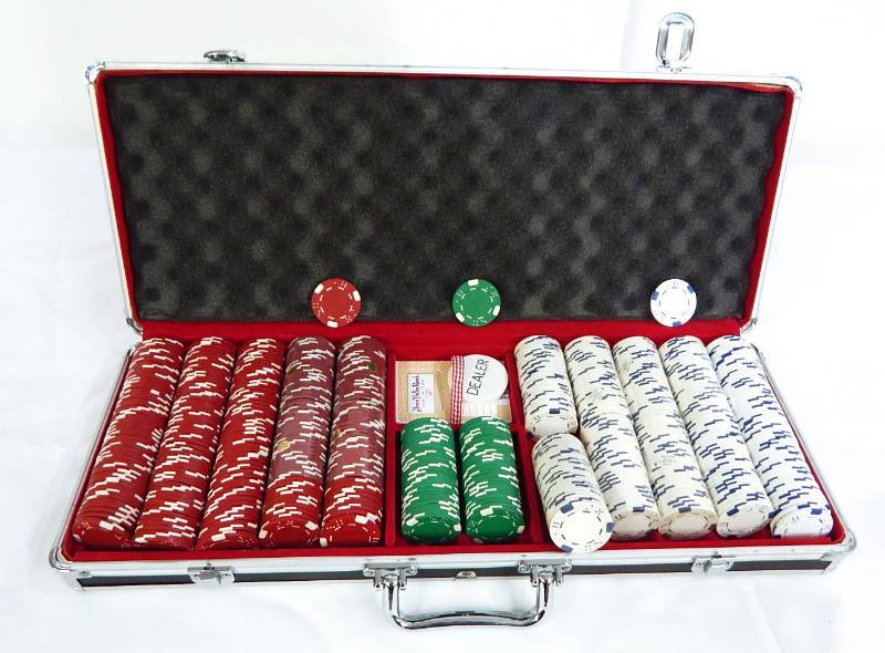lot 66 image: 550 Chip Poker Chip Case with Playing Card Deck