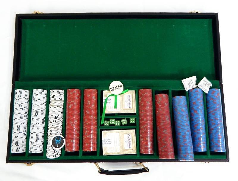 lot 71 image: 500 Chip Poker Chip Case with Skull Chips, Playing Cards and Dice
