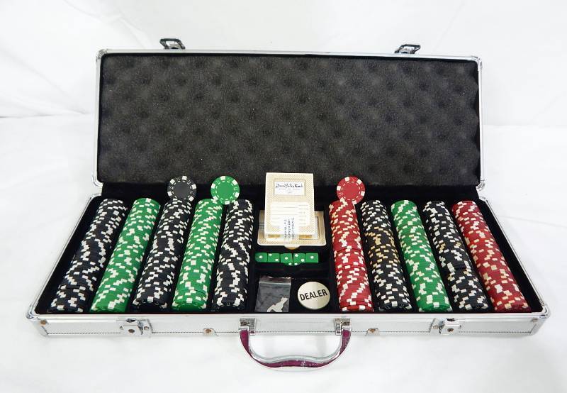 lot 123 image: 500 Chip Locking Aluminum Poker Chip Case with Playing Cards and Dice