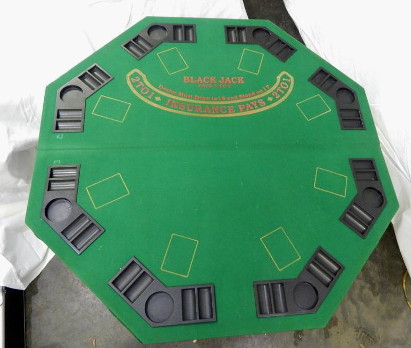 lot 110 image: Tournament Used Eight Player Black Jack Table Topper