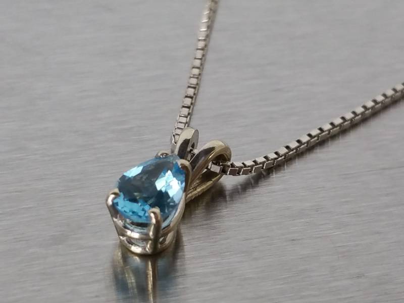 Gorgeous Aqua Pendant and Box Chain in 14k White Gold