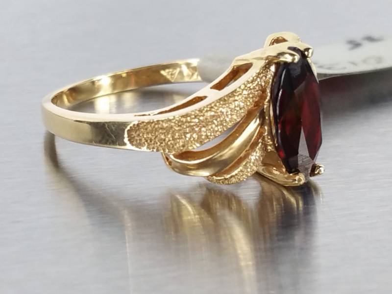 Deep, Rich Natural Garnet 14k Gold Ring