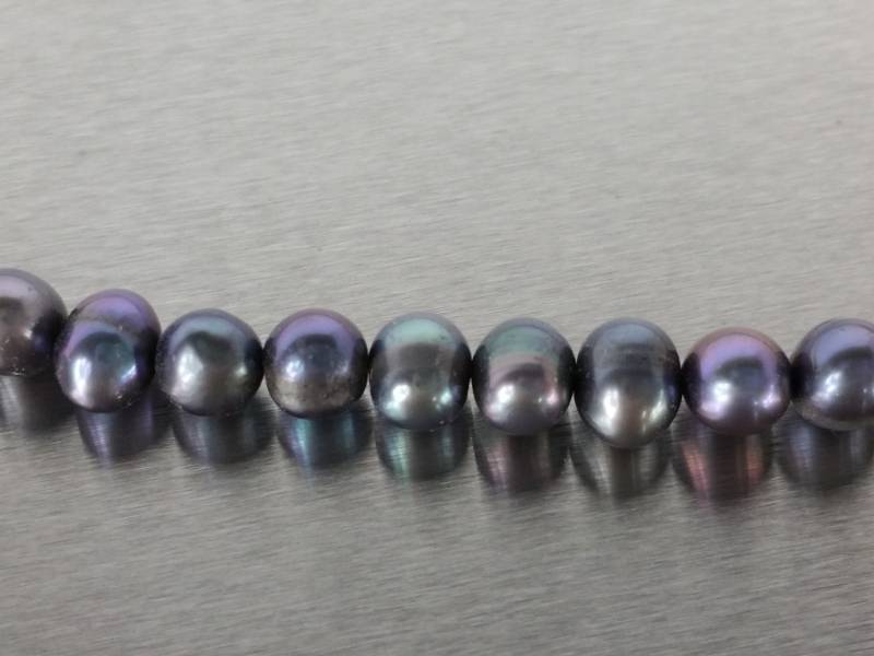 Beautiful Tahitian Peacock Multi-Color Black Pearl 18 Necklace with 14k Clasp