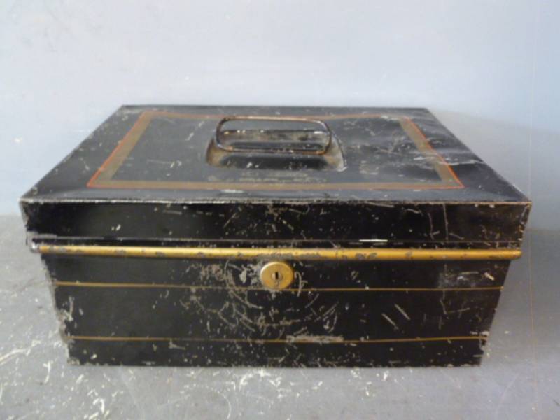 Vintage Metal Keepsake Box