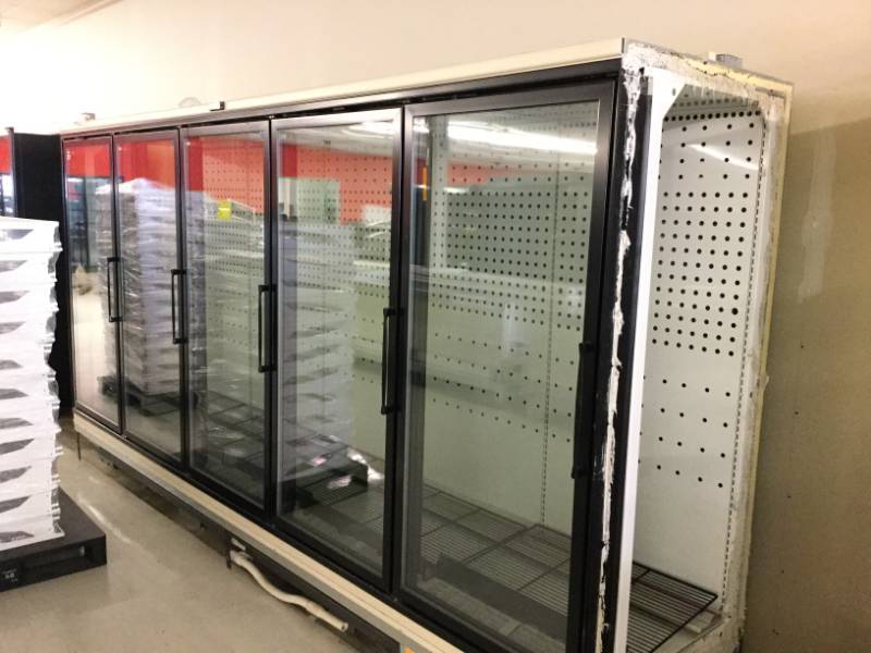 lot 15 image: Zero Zone RVZC30 Glass Freezer