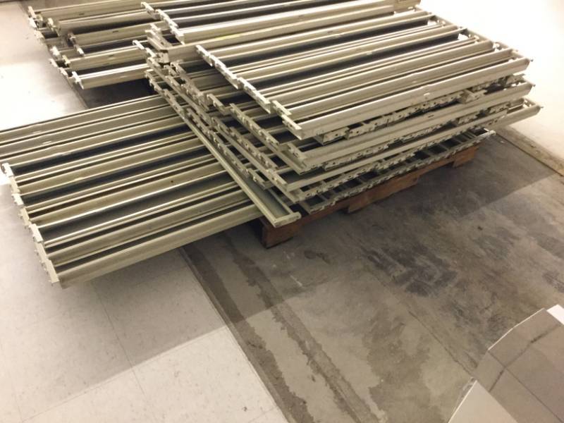 lot 24 image: Misc Racking Cross Beams