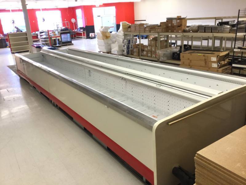 lot 27 image: 2012 HillPhoenix OWIZV 20 Double Wide Coffin Case consisting of 8 and 12 cases