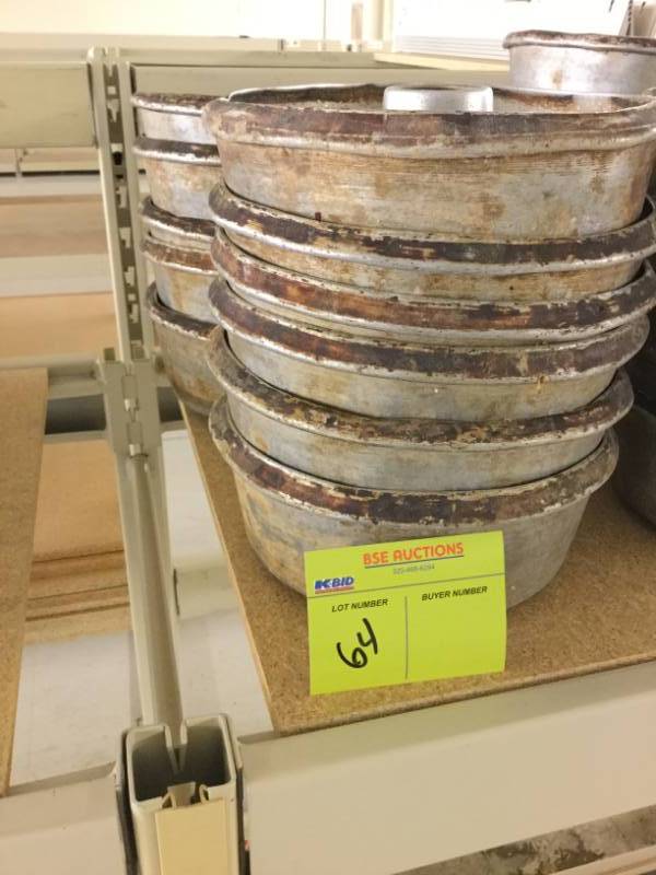 lot 64 image: Bread Pans