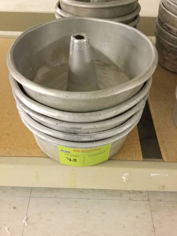lot 73 image: Bread Pans