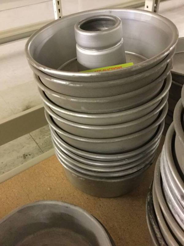 lot 79 image: Bread Pans