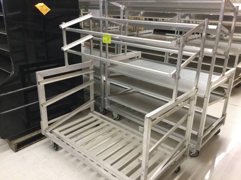 lot 92 image: Aluminum Display Rack