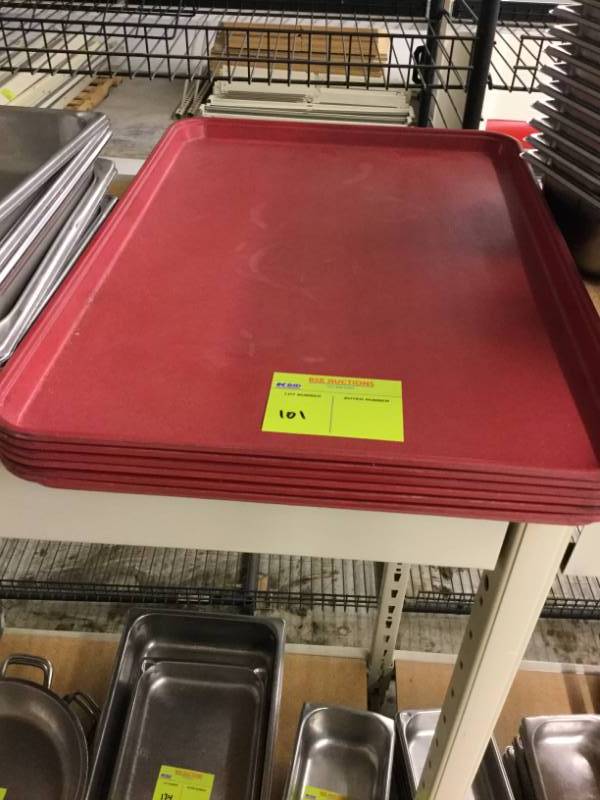 lot 101 image: Full Size Plastic Sheet Pans